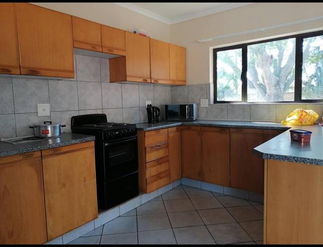 3 BEDROOM TOWNHOUSE FOR SALE IN BIRDSWOOD